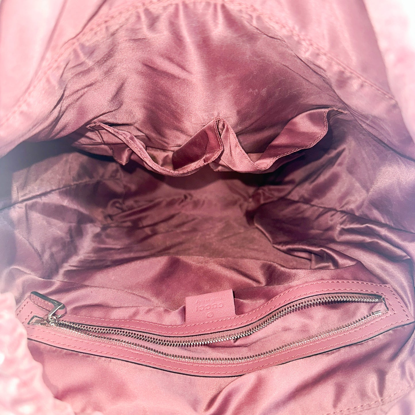 Gucci Bloom GG Supreme Canvas Backpack – Pink Floral Print