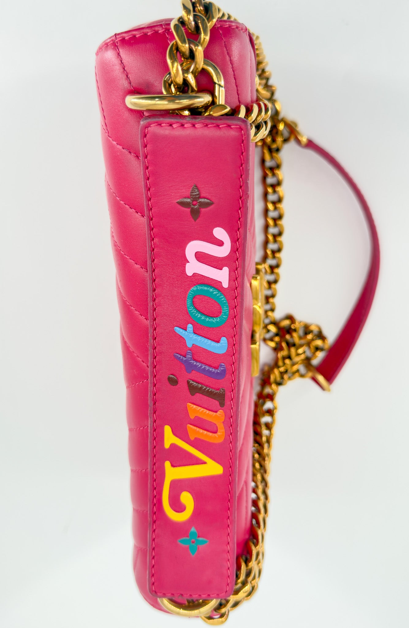 LOUIS VUITTON Wave Chain Bag PM – Quilted Calf Leather – Pink