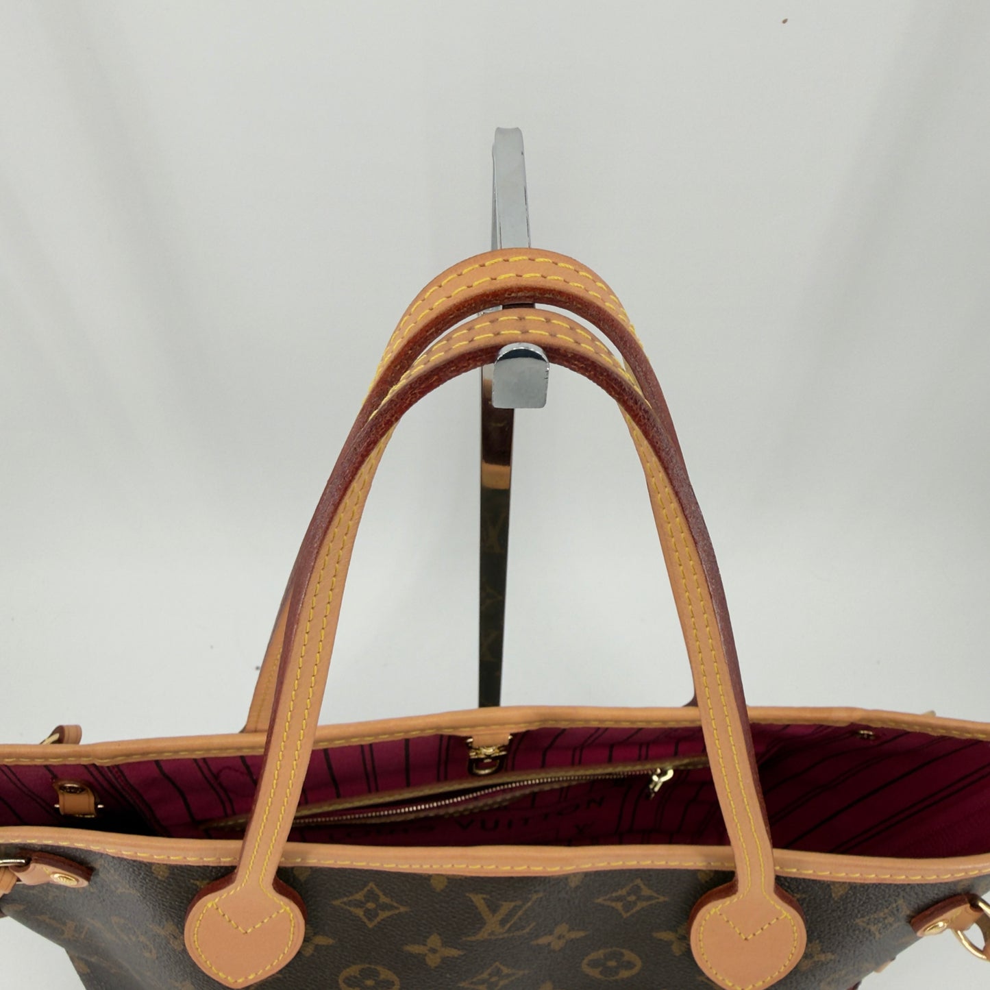 Louis Vuitton Neverfull PM – Monogram Canvas – Brown