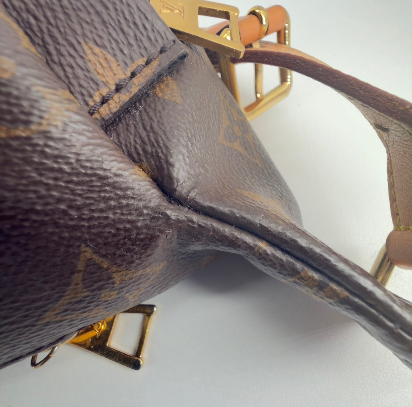 Pre-loved Louis Vuitton Bumbag Bumbag – Monogram Canvas, Vachetta Leather – Brown, Tan
