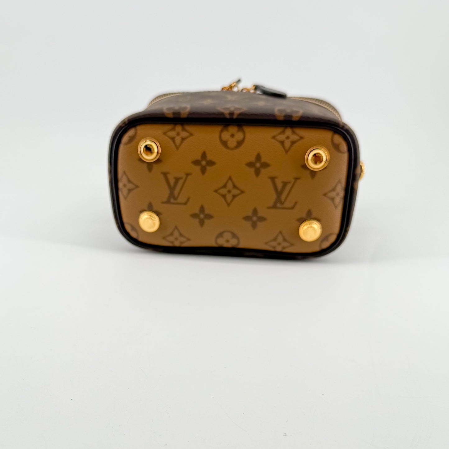 Louis Vuitton Vanity NV PM – Monogram Canvas – Gold Hardware
