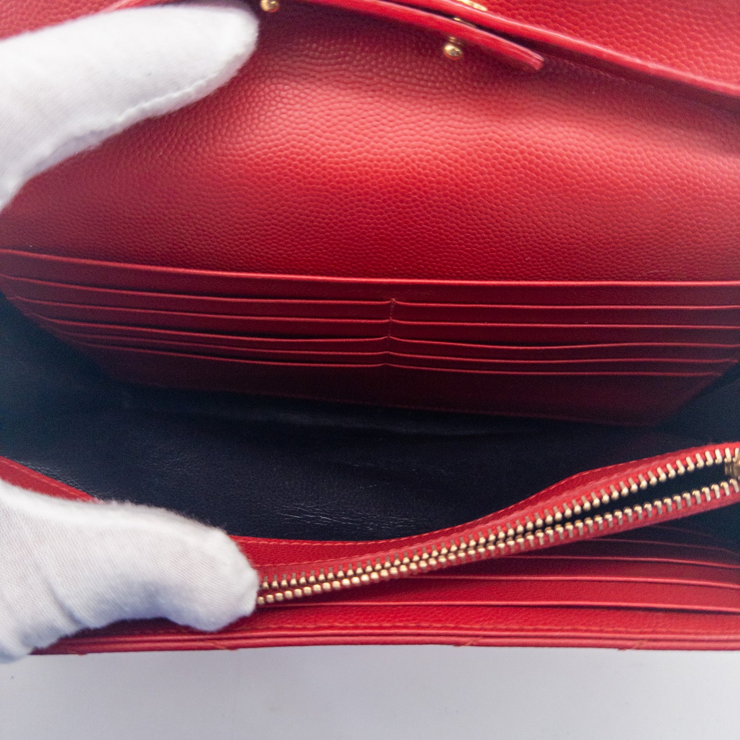 Saint Laurent Wallet on Chain – Grained Leather – Red