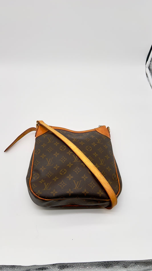 Pre-Owned Louis Vuitton Odeon PM Monogram Canvas Crossbody Bag