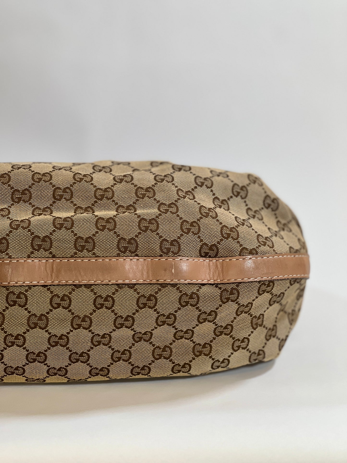 Authentic Gucci Monogram Scarlet Stud Tote GG Canvas Beige Medium