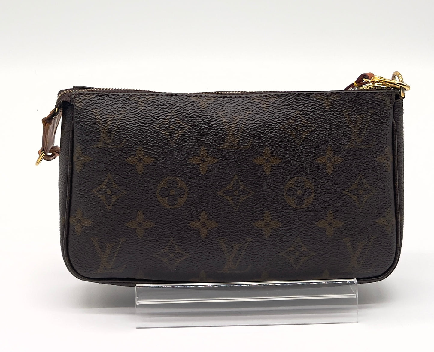 Pre-Loved Louis Vuitton Monogram Pochette Accessoires Clutch