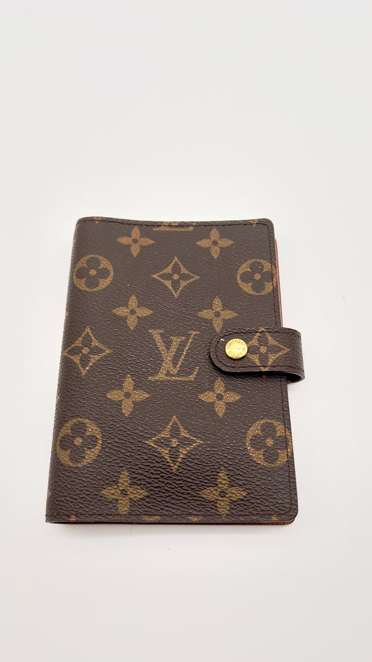 LOUIS VUITTON Monogram Agenda PM Day Planner Cover – Pre-Owned Classic Luxury