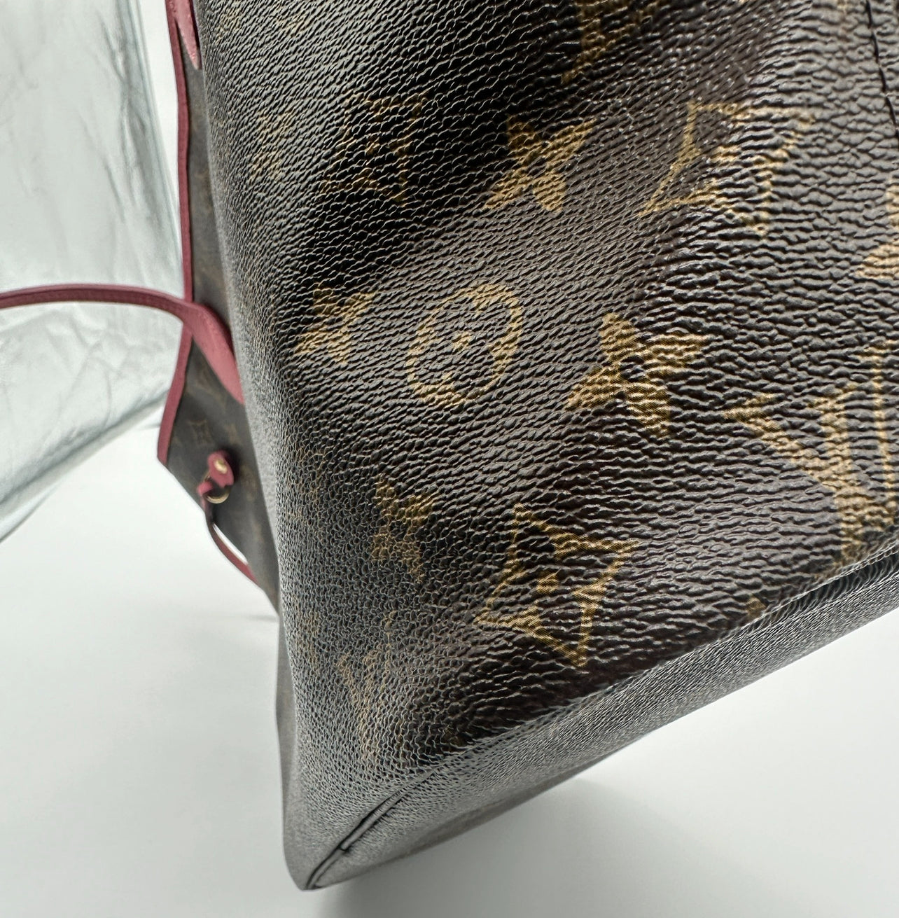 Pre-Loved Louis Vuitton Neverfull Articles de Voyage Ikat Monogram Rose Tote - A Fusion of Elegance and Iconic Design