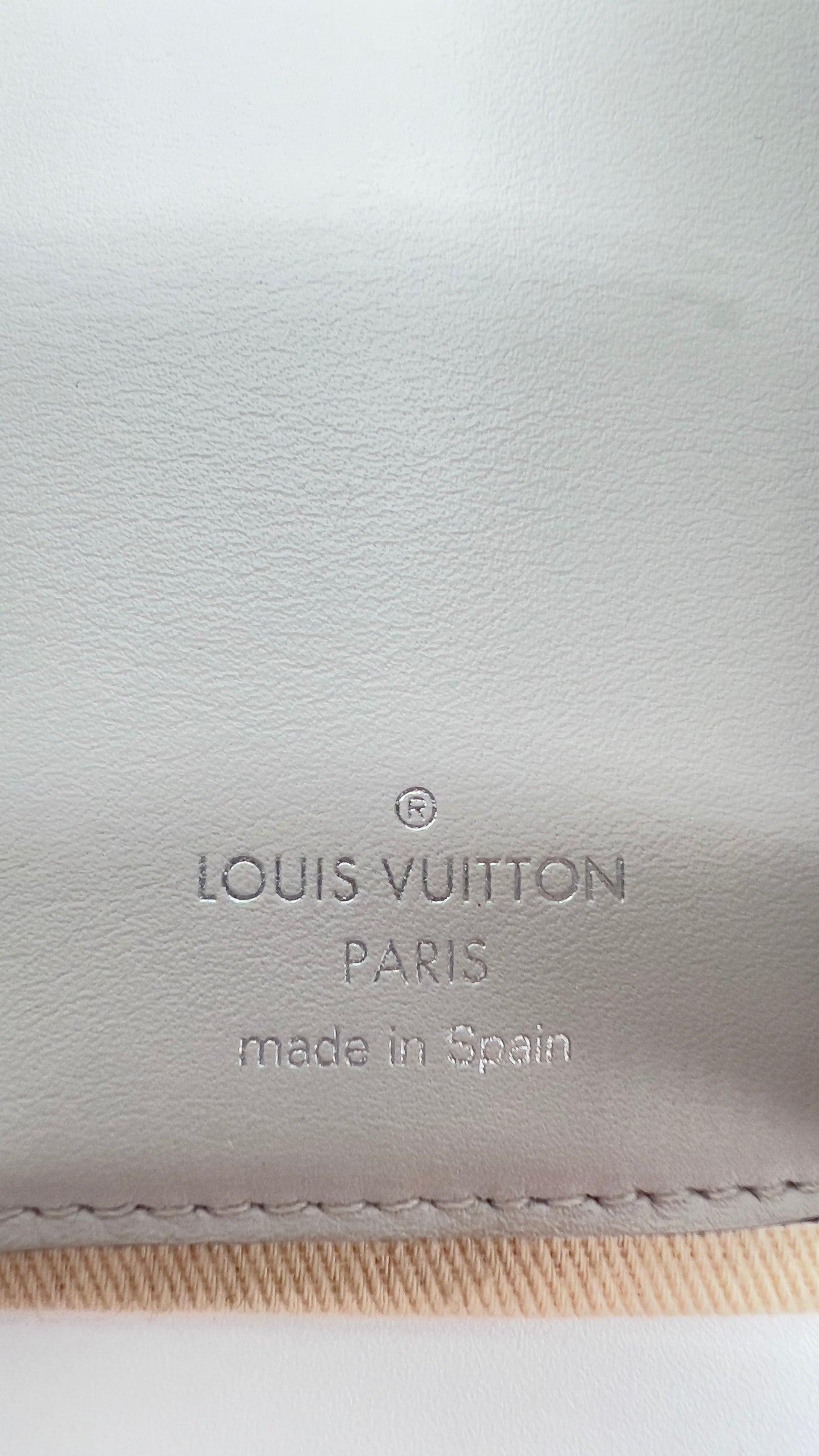 Pre-Loved Authentic Louis Vuitton Discovery Compact Wallet Monogram Coated Canvas & Taiga Leather