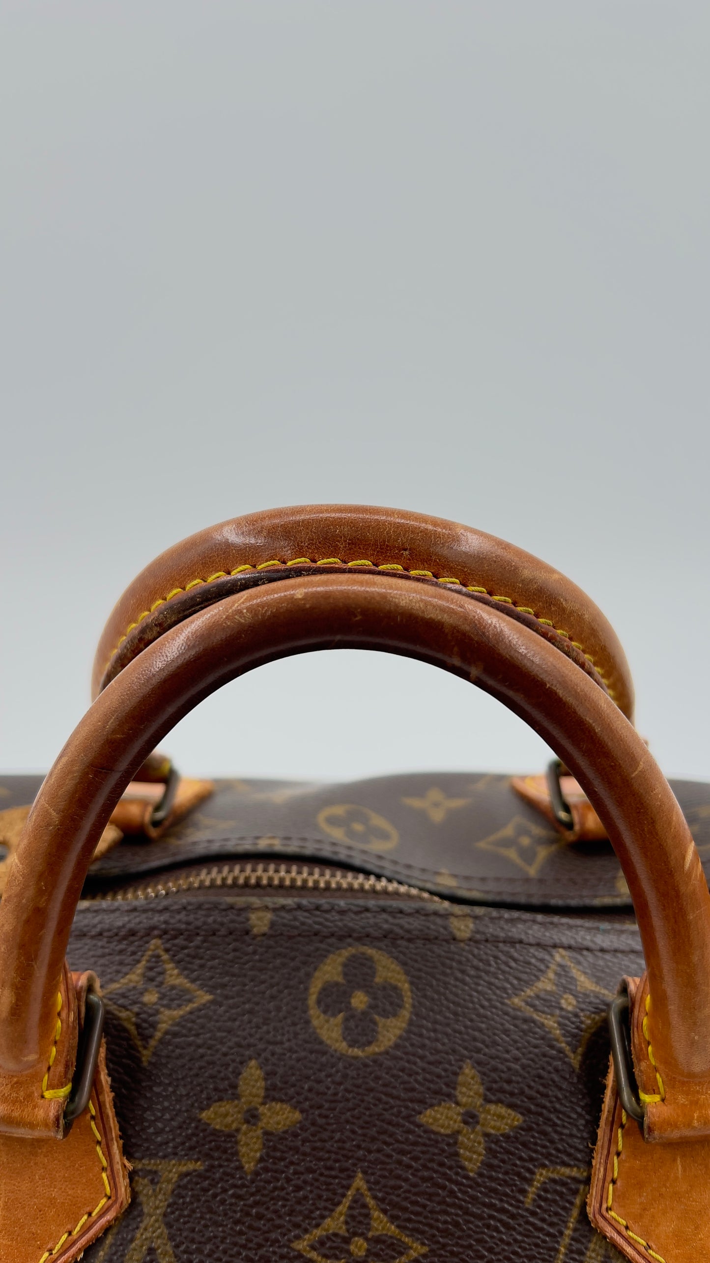 Louis Vuitton Speedy 30 - Vintage Monogram Canvas Iconic Luxury Handbag