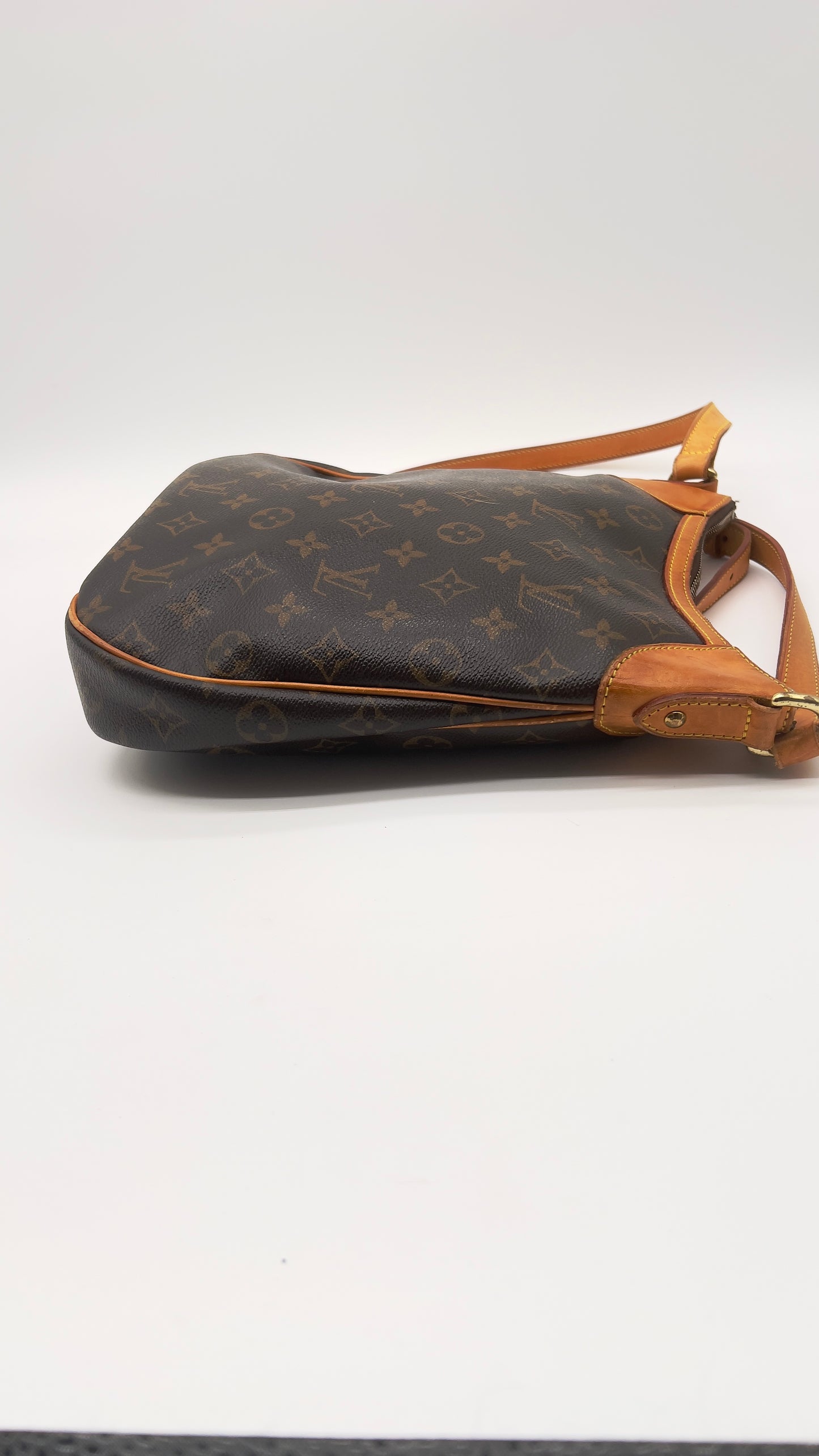 Pre-Owned Louis Vuitton Odeon PM Monogram Canvas Crossbody Bag