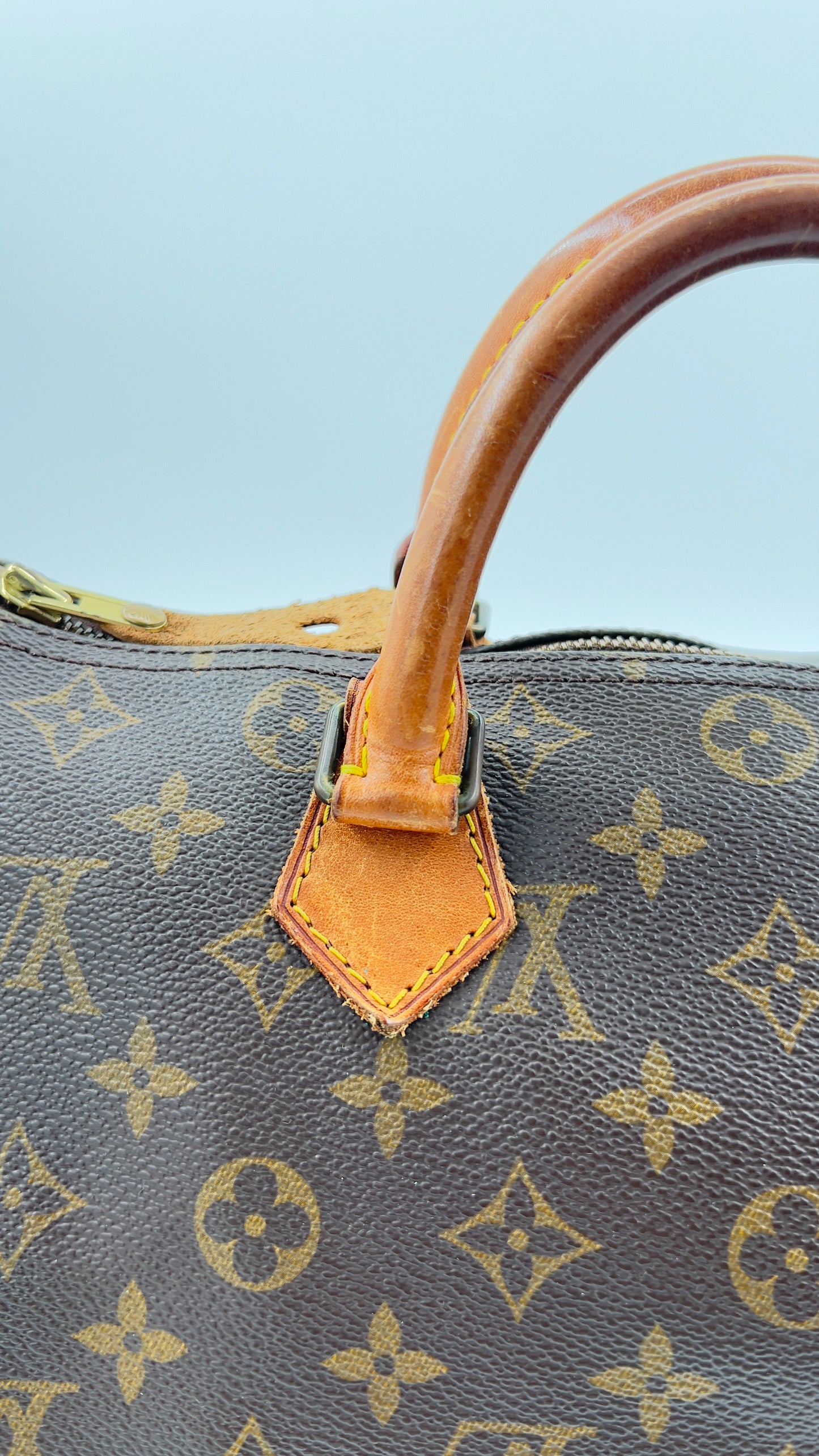 Louis Vuitton Speedy 30 - Vintage Monogram Canvas Iconic Luxury Handbag