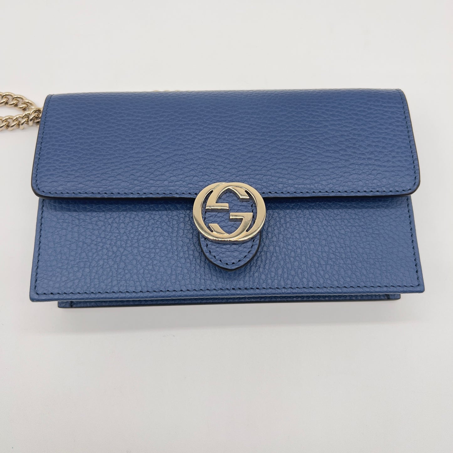 Luxurious GUCCI Interlocking G Dollar Wallet on Chain in Blue Leather