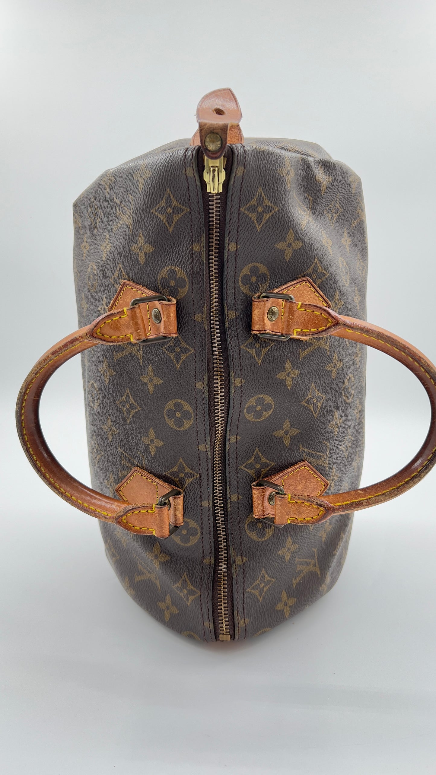 Louis Vuitton Speedy 30 - Vintage Monogram Canvas Iconic Luxury Handbag