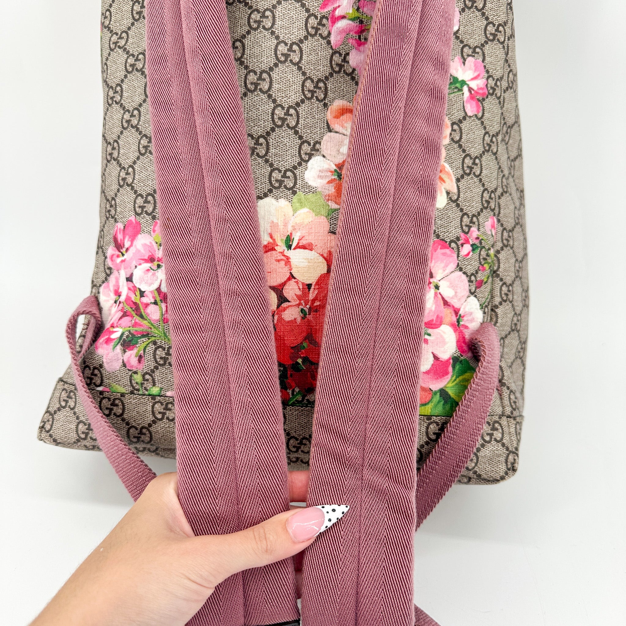 Gucci Bloom GG Supreme Canvas Backpack – Pink Floral Print – Jenny Gucci Bloom GG Supreme Canvas Backpack – Pink Floral Print – Jenny