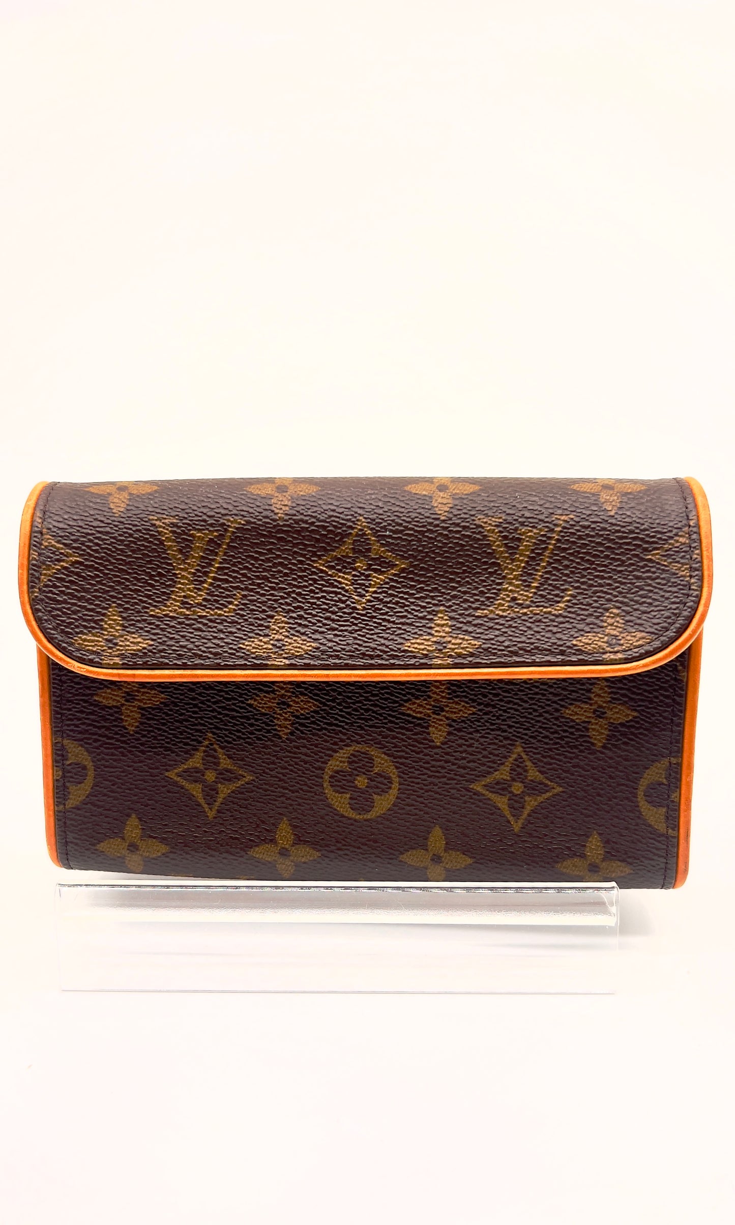 Pre- Loved Authentic Louis Vuitton Monogram Pochette Florentine Belt Bag