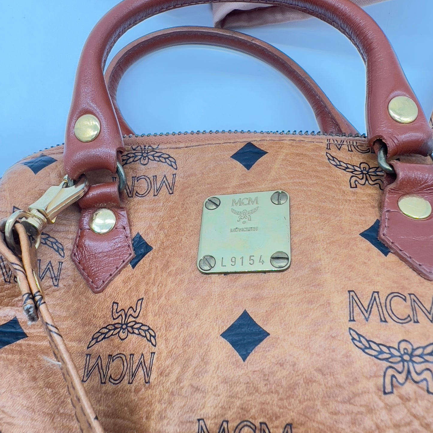 Pre-Owned MCM Mini Logo 2-Way Shoulder Handbag in Brown Leather with Gold-Plated Hardware