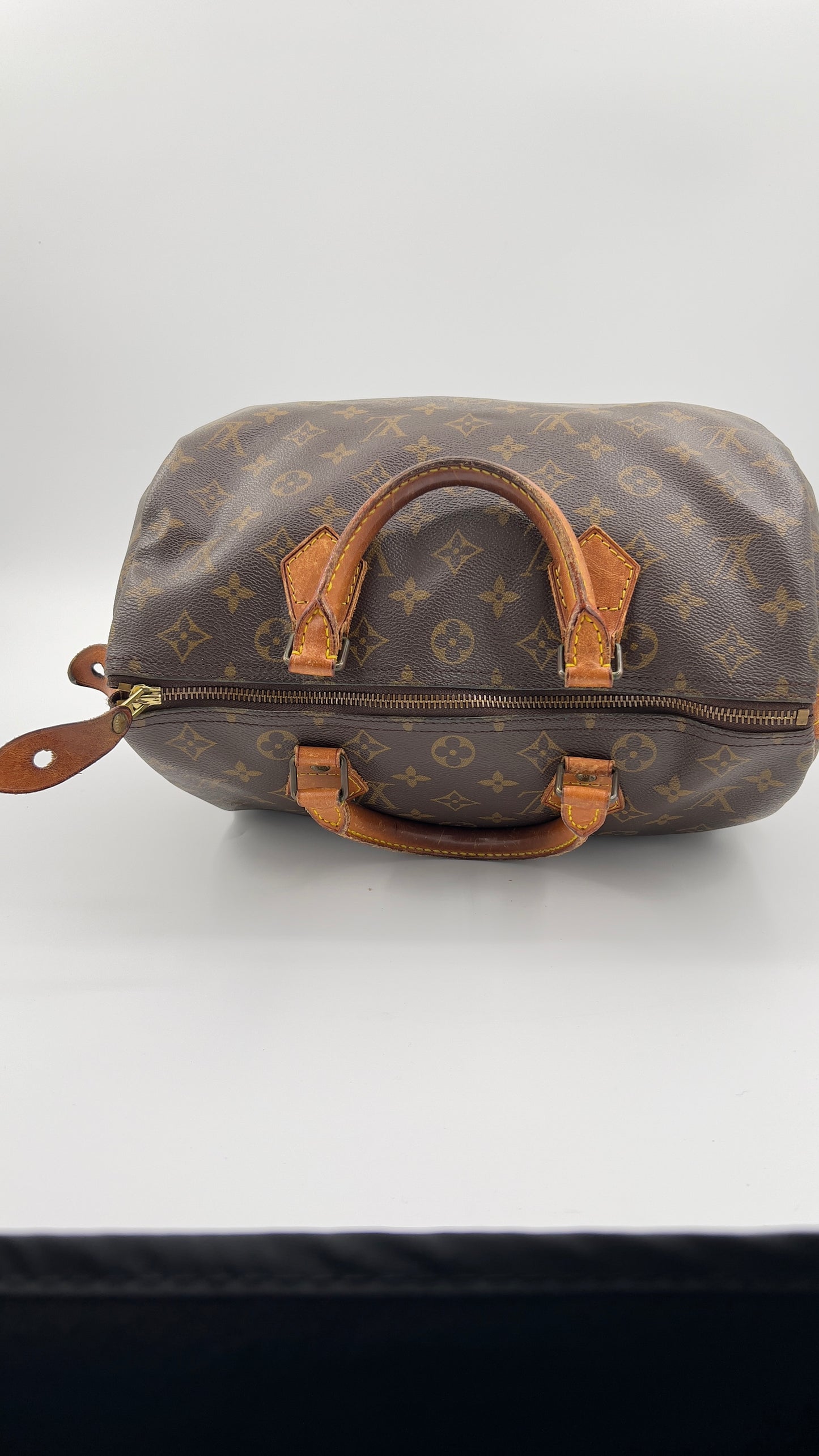 Louis Vuitton Speedy 30 - Vintage Monogram Canvas Iconic Luxury Handbag