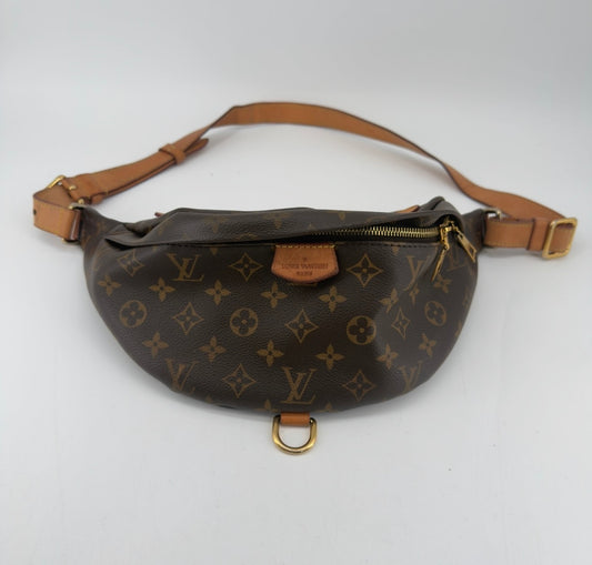 Pre-loved Louis Vuitton Bumbag Bumbag – Monogram Canvas, Vachetta Leather – Brown, Tan