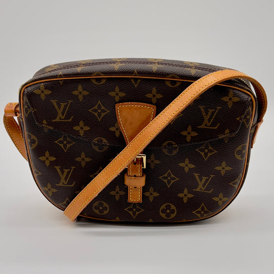 Pre-Owned Louis Vuitton Jeune Fille Monogram Shoulder Bag – Classic Elegance with Adjustable Strap