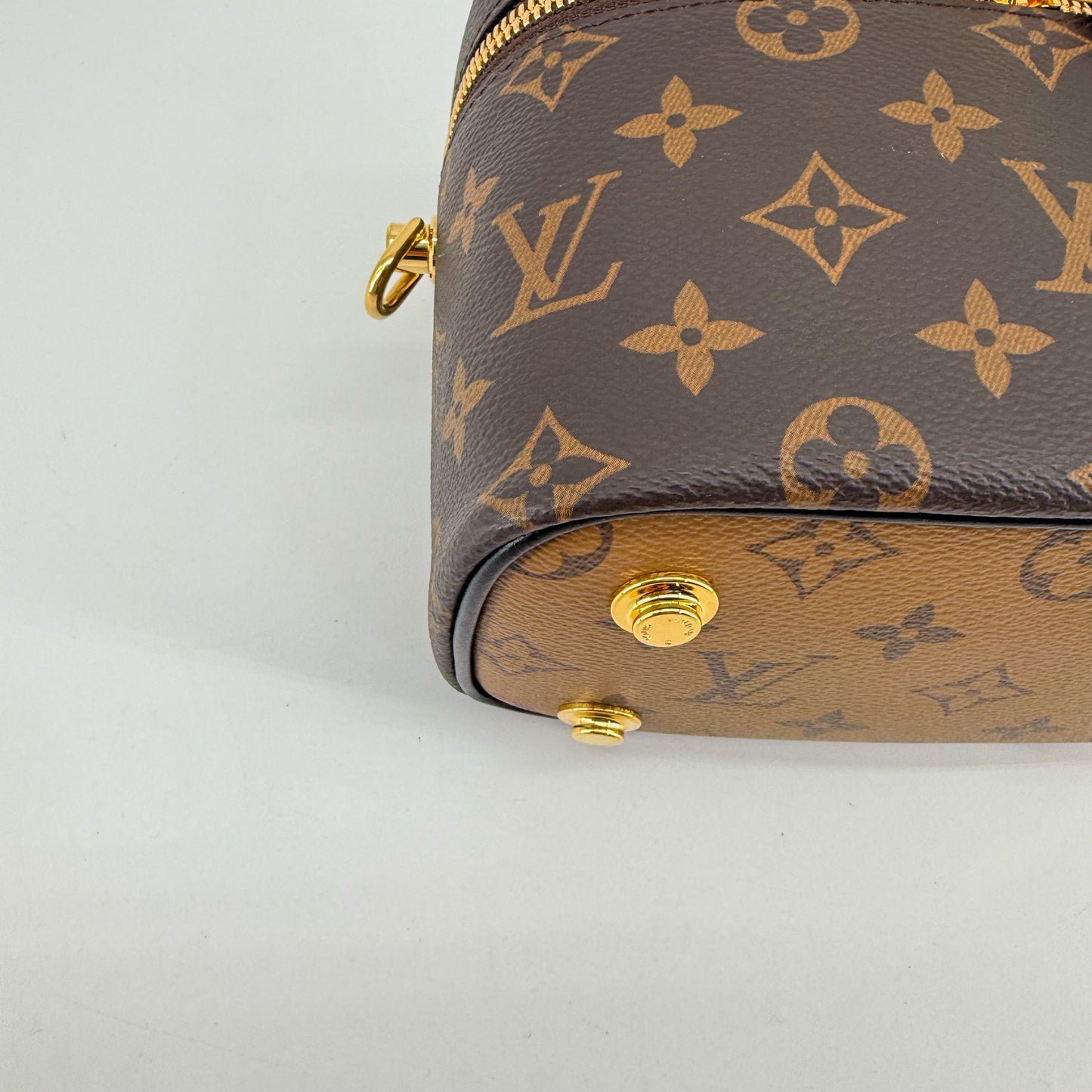 Louis Vuitton Vanity NV PM – Monogram Canvas – Gold Hardware