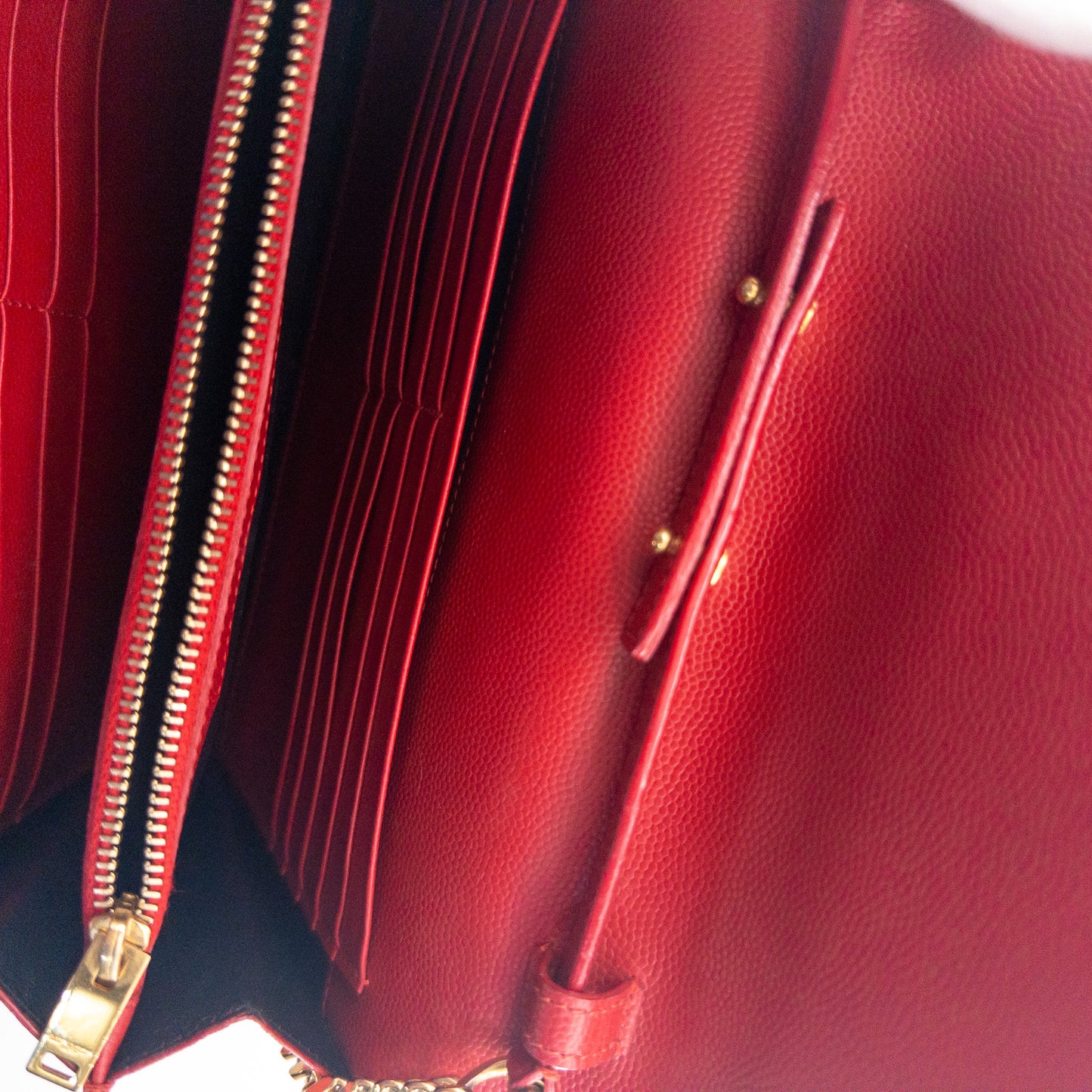 Saint Laurent Wallet on Chain – Grained Leather – Red