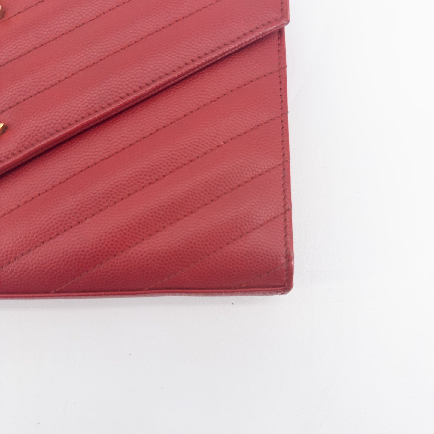 Saint Laurent Wallet on Chain – Grained Leather – Red