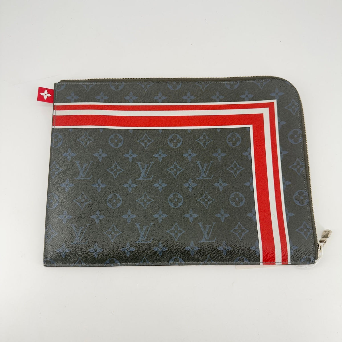 Louis Vuitton Pochette Jour GM - photo 1